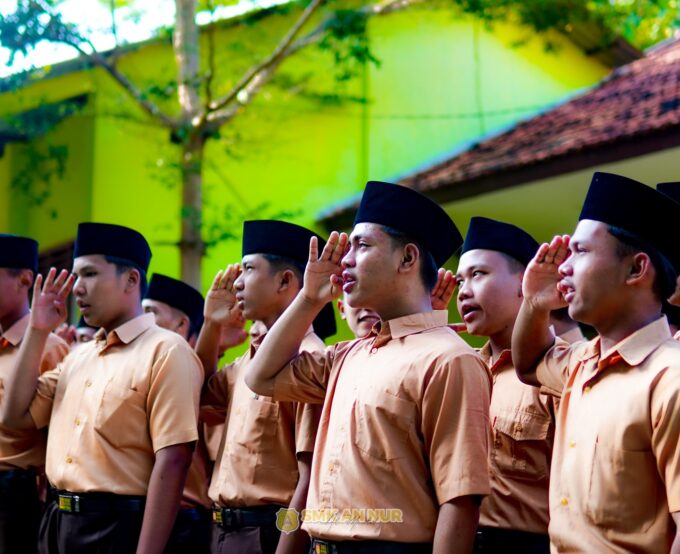 Upacara Hari Pendidikan Nasional 2025