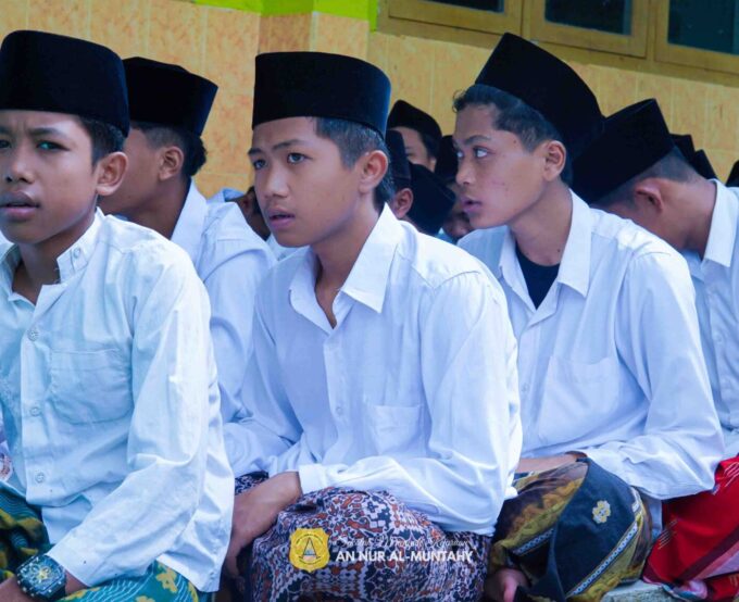 Peringatan Hari Santri Nasional 2025 Tema: “Mengawal Indonesia Merdeka Menuju Peradaban Dunia”